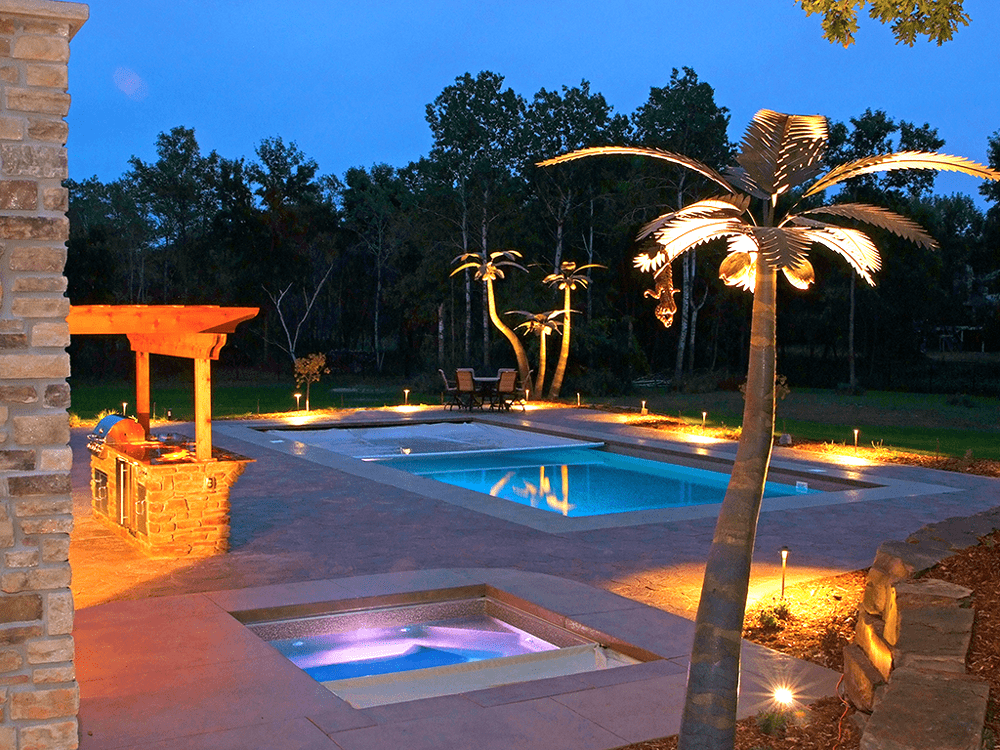 Closing pool and spa covers 